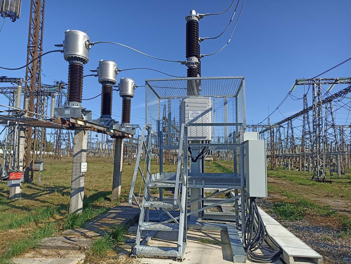 Выключатель и трансформатор тока 110 кВ